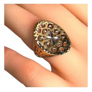 10KT TESTS 14KT BOHO GYPSY VIBE TURKISH YELLOW GOLD DIAMOND CUT WHITE GOLD RING